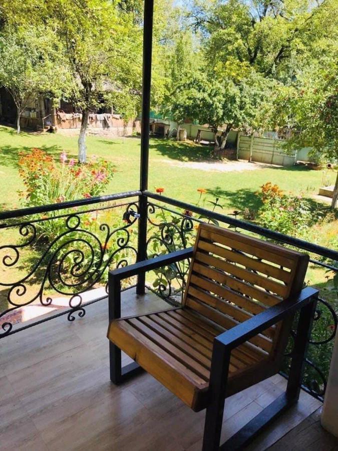Guest House Lailashi Surmushi Dış mekan fotoğraf