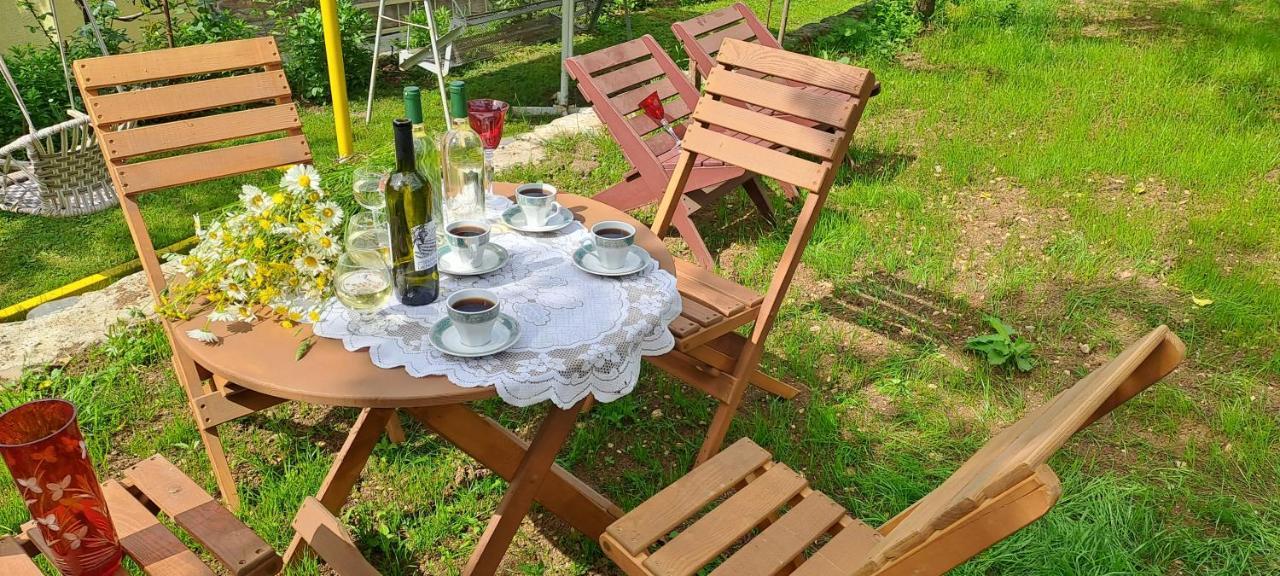 Guest House Lailashi Surmushi Dış mekan fotoğraf