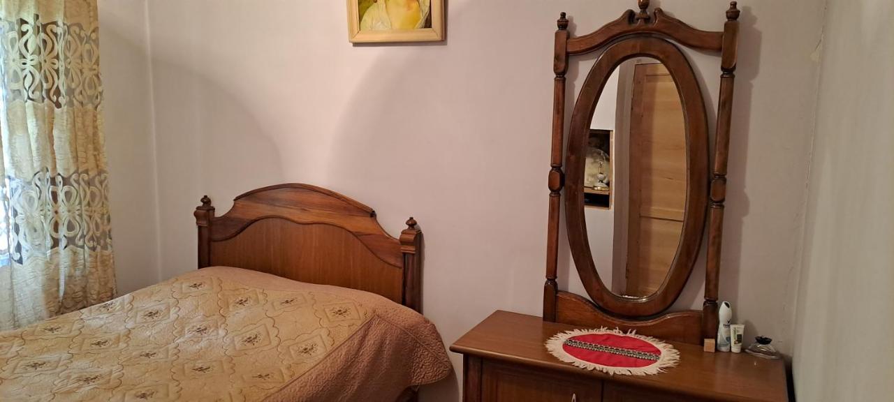 Guest House Lailashi Surmushi Dış mekan fotoğraf